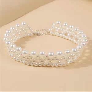 Faux Pearl Choker